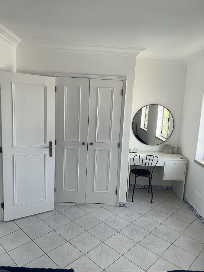 Relaxing 2 Bedroom House 5 Minutes Away From Vilamoura Marina Quarteira Eksteriør bilde