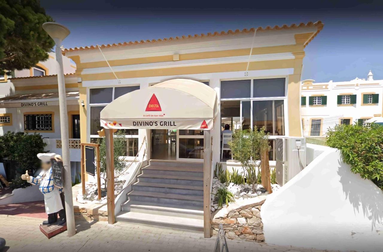 Relaxing 2 Bedroom House 5 Minutes Away From Vilamoura Marina Quarteira Eksteriør bilde